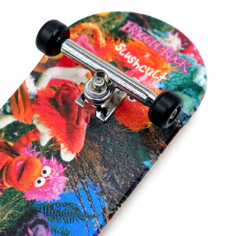 Slushcult x Fraggle Rock Grom Fingerboard Complete - Holding Hands