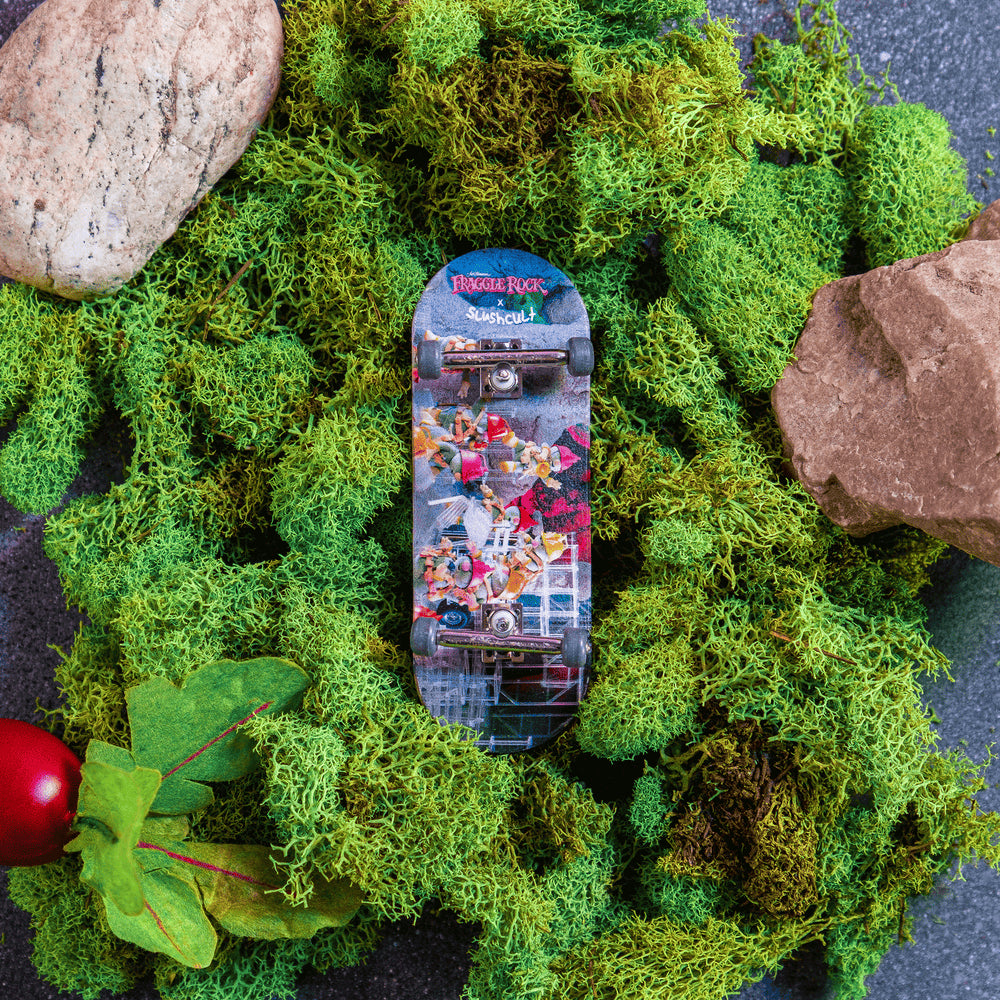 Slushcult x Fraggle Rock Grom Fingerboard Complete - Dozers