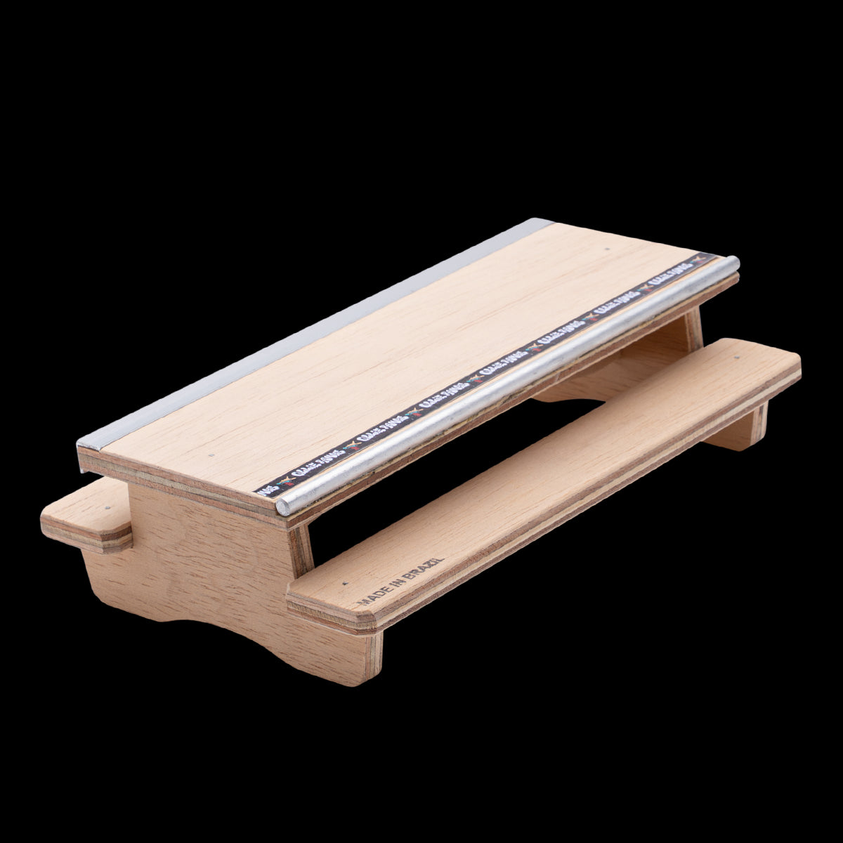 Ollie Fingerboard Ramp - Picnic Table