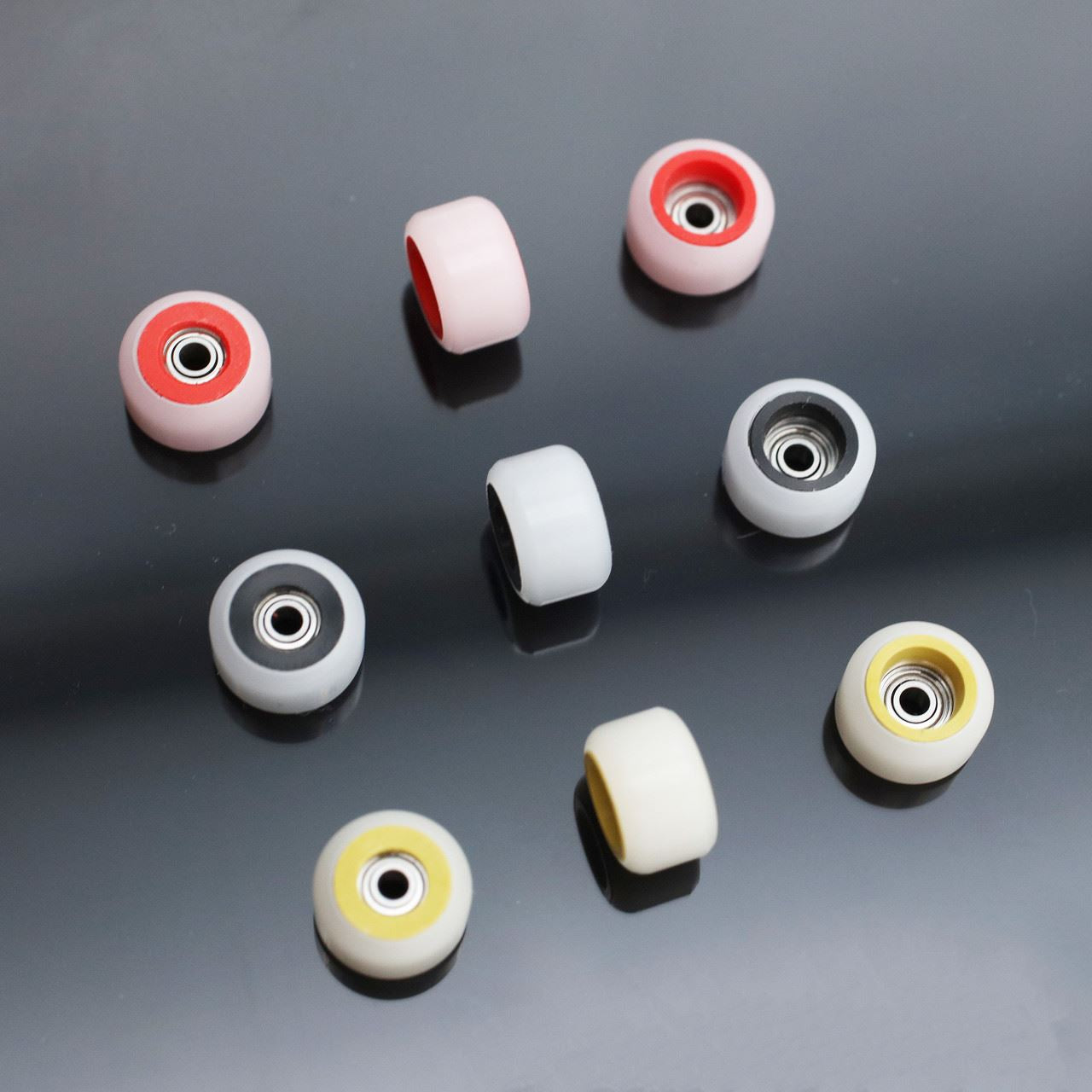 FlatFace Fingerboard Dual Durometer V2 Bearing Wheels - Red and White