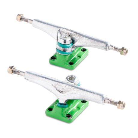 Color:Chrome and Green