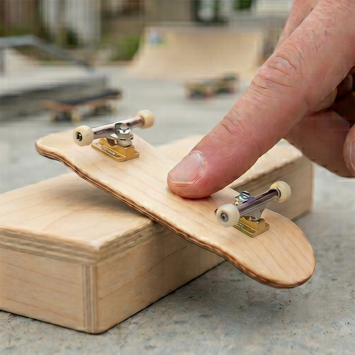 Dynamic Fingerboard Dual Bearing Trucks - 36mm