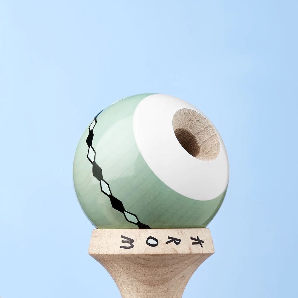 Krom Yua Signature Kendama