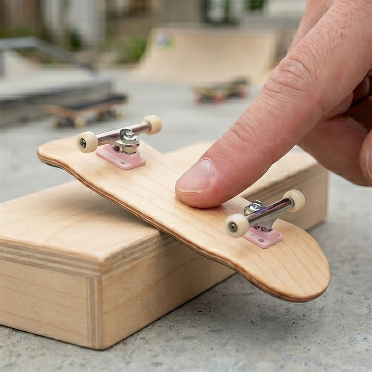 Dynamic Fingerboard Dual Bearing Trucks - 36mm